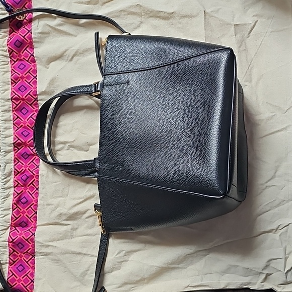 Tory Burch Magraw Dragonfly Black Leather Shoulder Bag - Picture 3 of 13